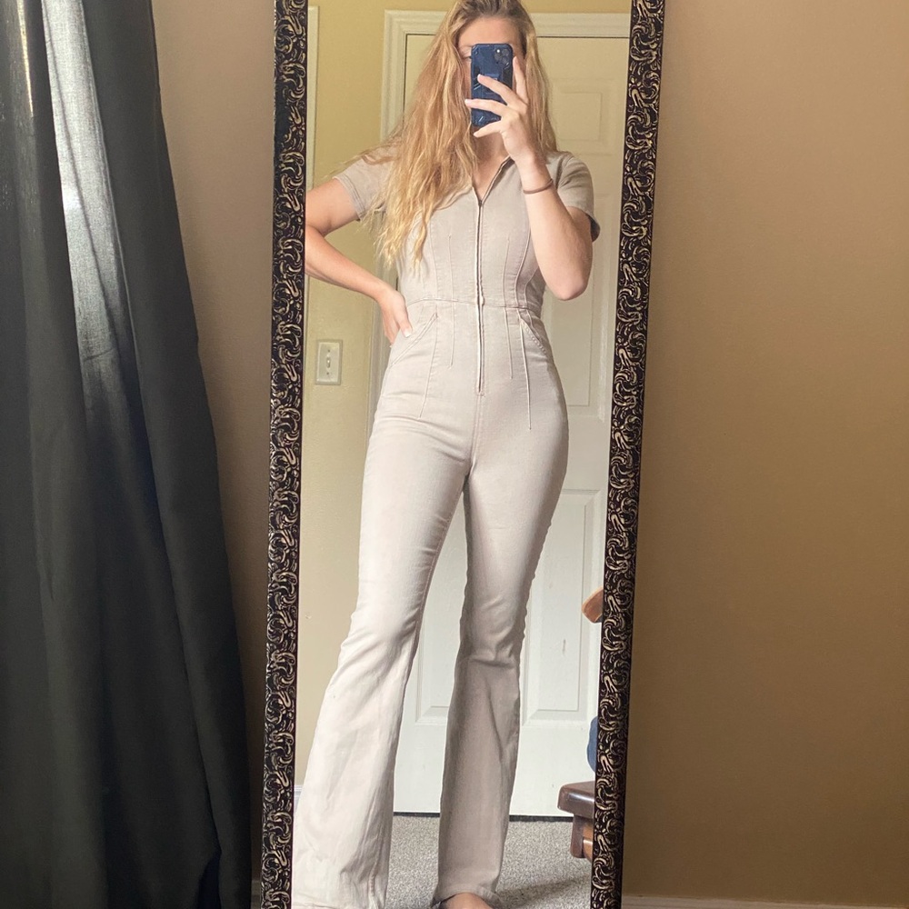 We The Free Flare Leg Jayde Jumpsuit Short Sleeve Zip-Up Stretch Retro (Size S)
